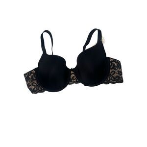 Wacoal Black Lacy Bra Underwire Lined New With Tags 32DD